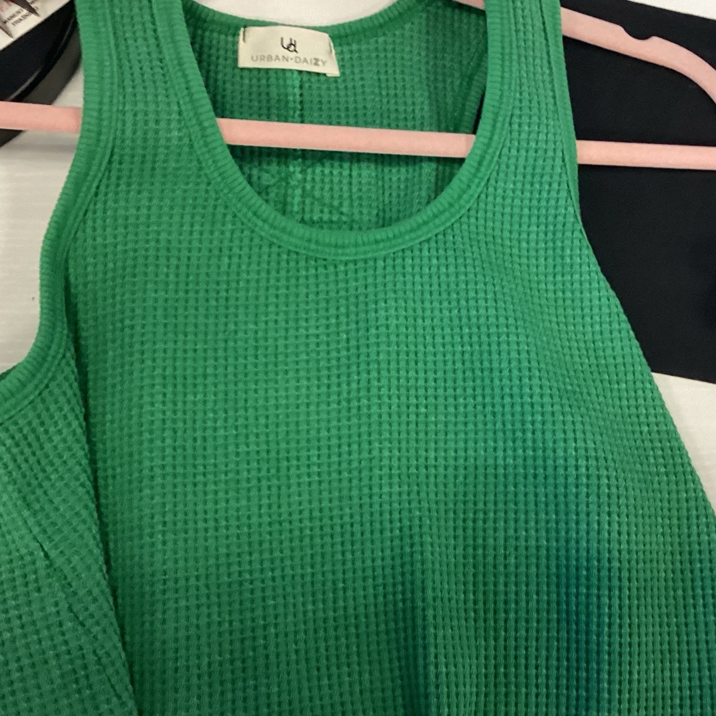 Green urban daizy top