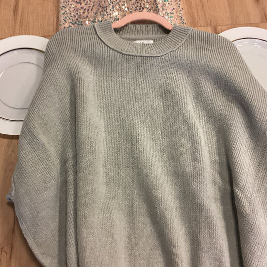 Gray urban daizy sweater